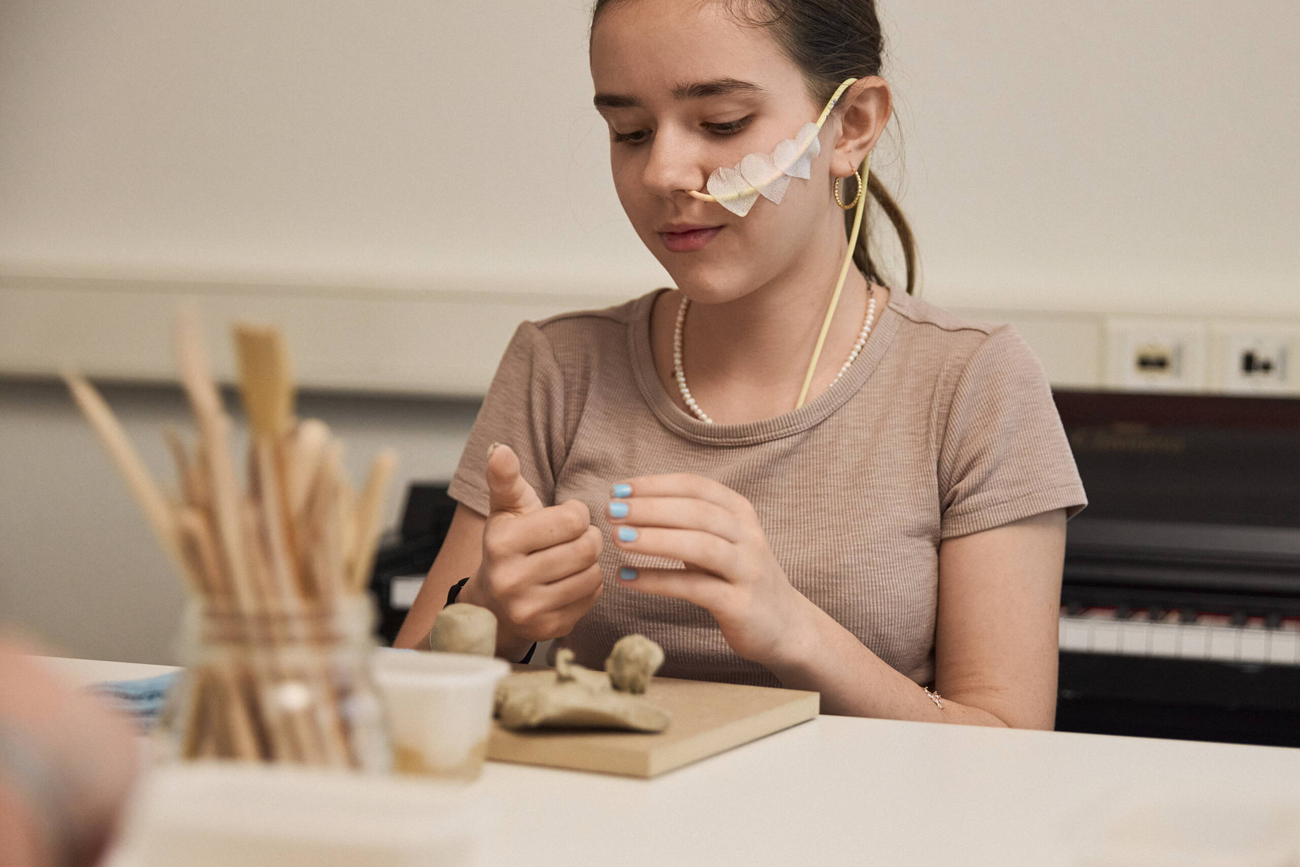 26-33_bildwelt-kunsttherapie_modellieren_105_b.jpg