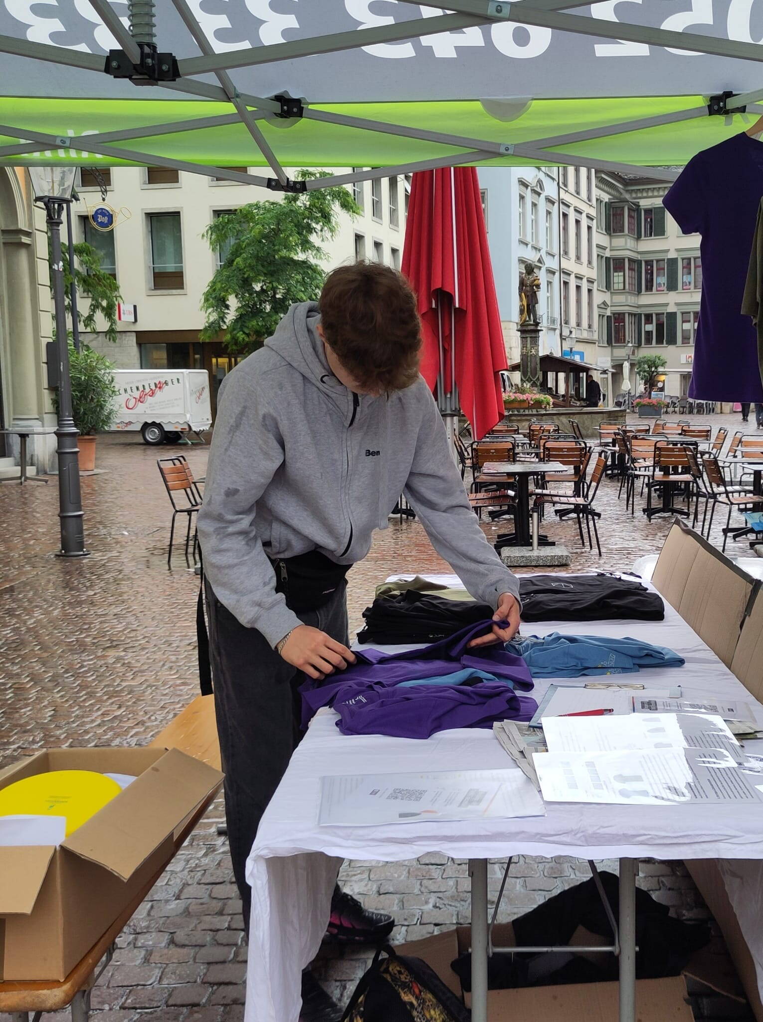 T-Shirts für den guten Zweck: Spendenaktion von Jacy Scheuermann zugunsten der Stiftung KinderInsel Bern