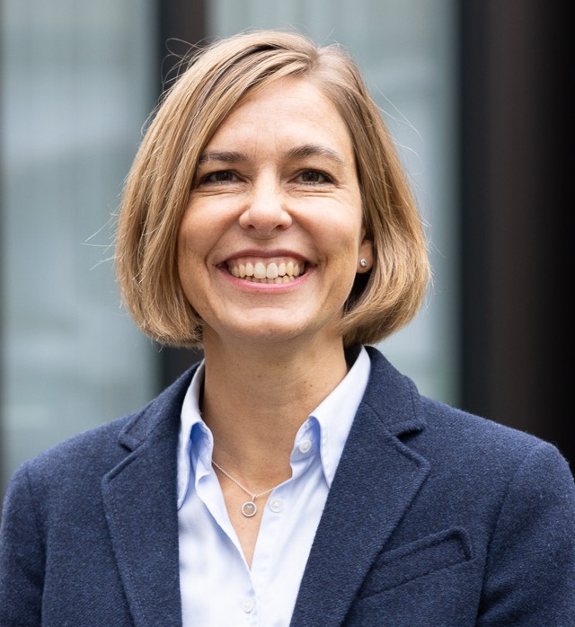 Simone (1).jpg Simone (1)