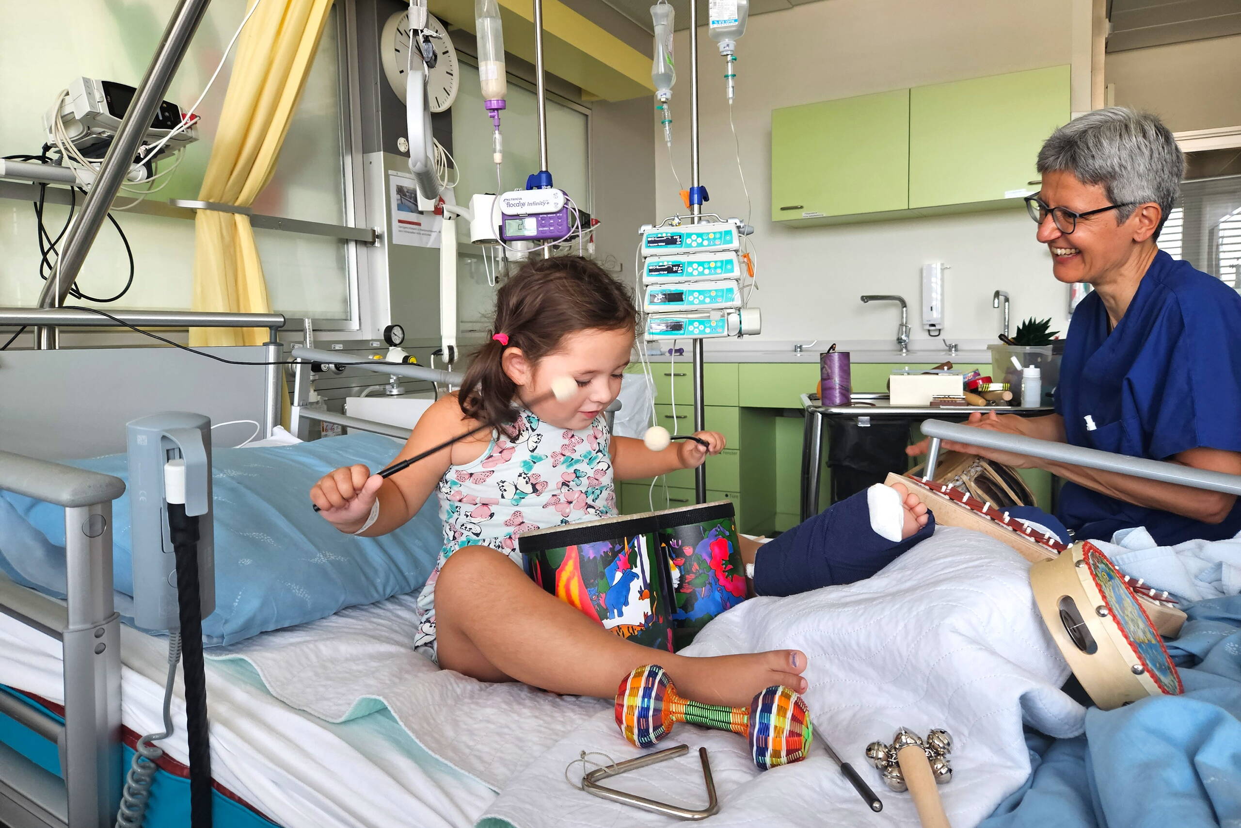 Stiftung KinderInsel Dank Spenden kann die Stiftung KinderInsel Musiktherapie für Kinder und Jugendliche anbieten.